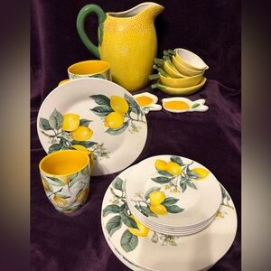 23 PC Lemon-Themed Ceramic Dinnerware Set